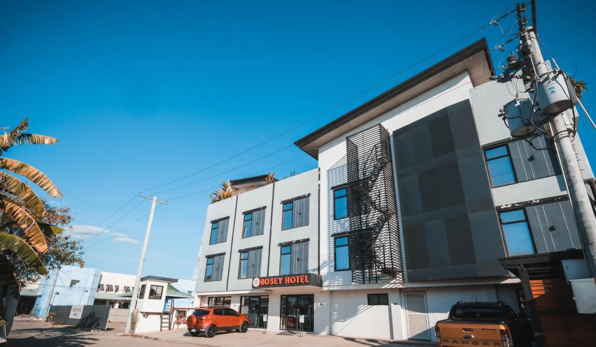 Rosey Hotel Cabanatuan City Bagian luar foto